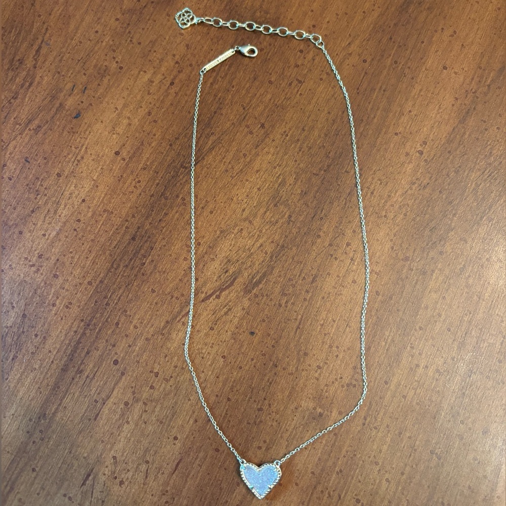 Ari Heart Gold Pendant Necklace in Iridescent Drusy Kendra Scott
